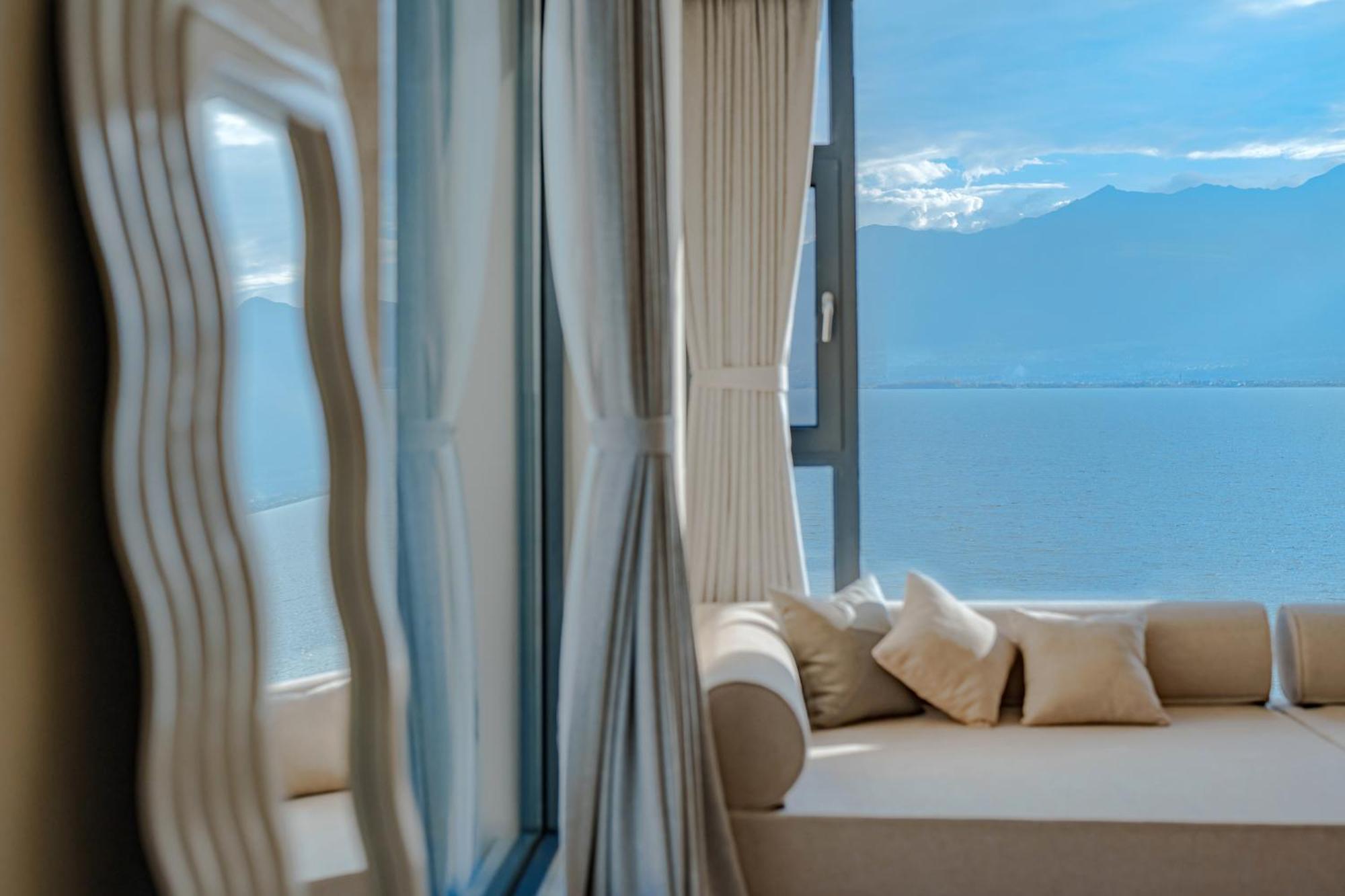 Dali Oriental Seaview Hotel -Dali Erhai Εξωτερικό φωτογραφία